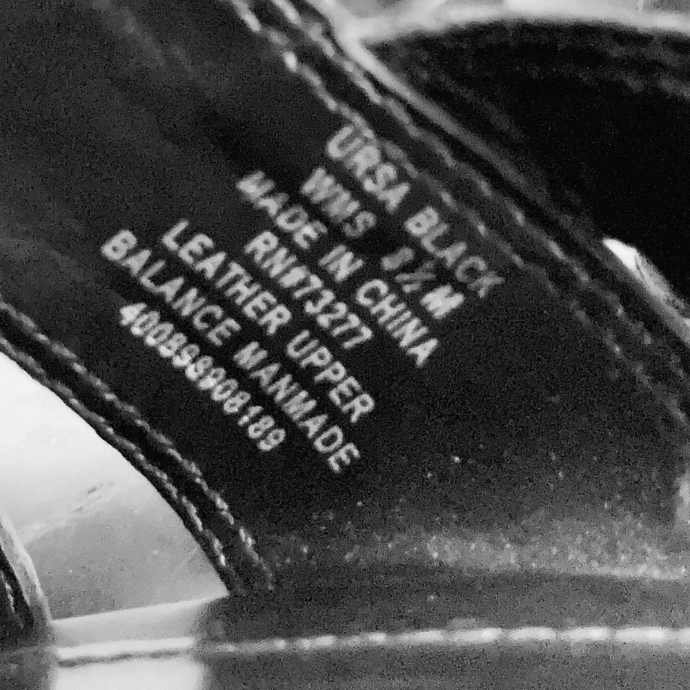 👠Host Pick 👠Vera Wang Strapy Heels - Picture 10 of 11